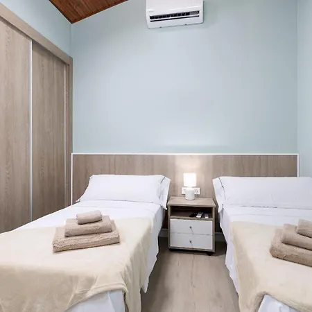 Home2book In With Pool Terrace דירה *